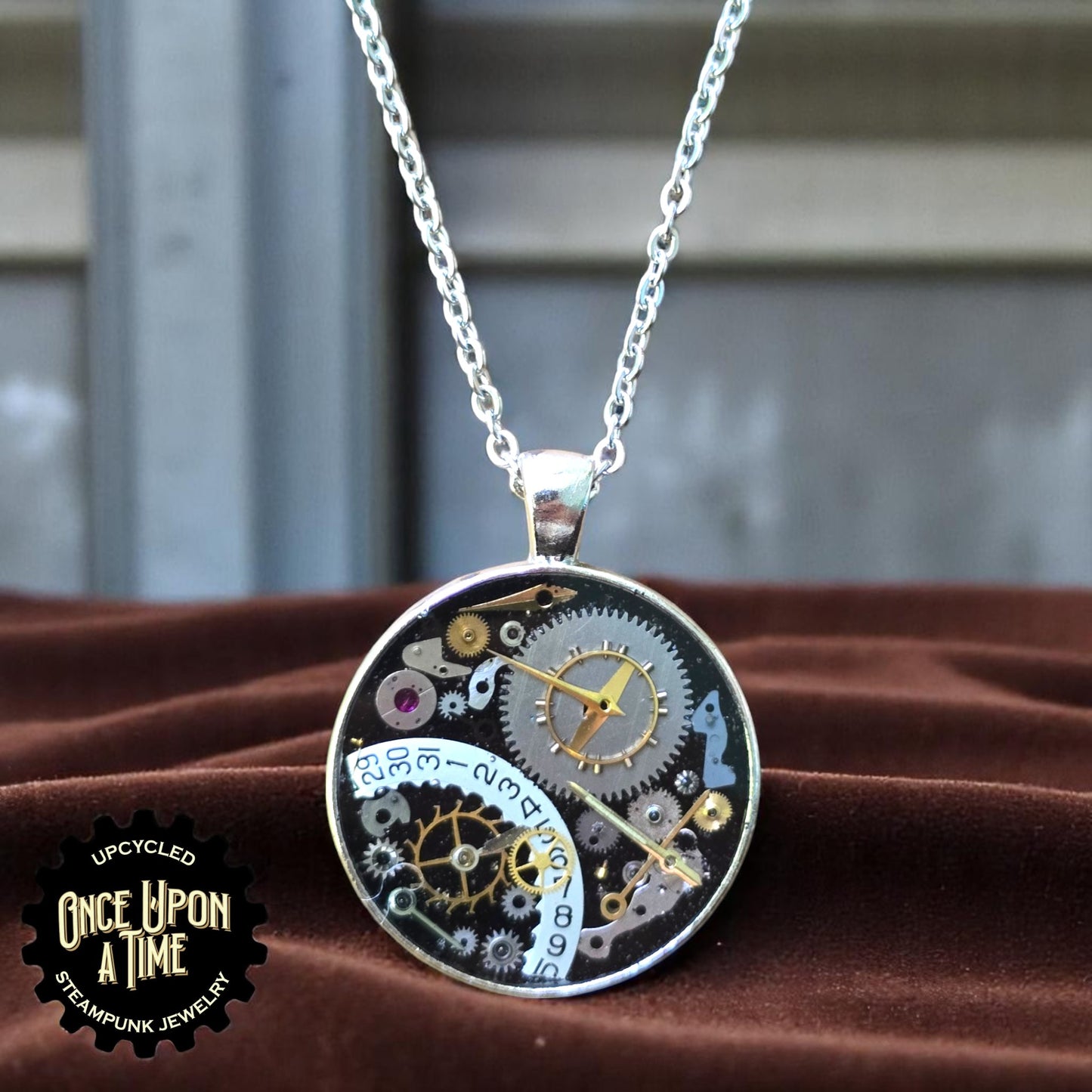 Cog Calendar Lg Round Watch Part Pendant