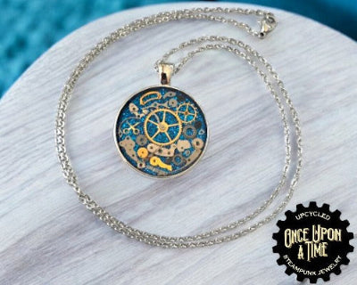 Cog Round Watch Part Pendant