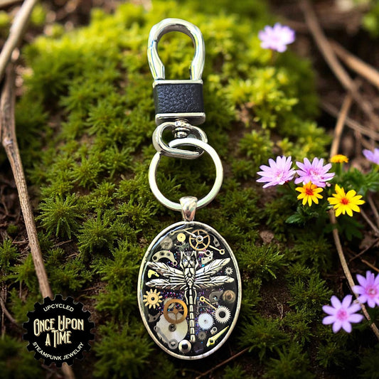 Dragonfly Oval Watch Part Keychain