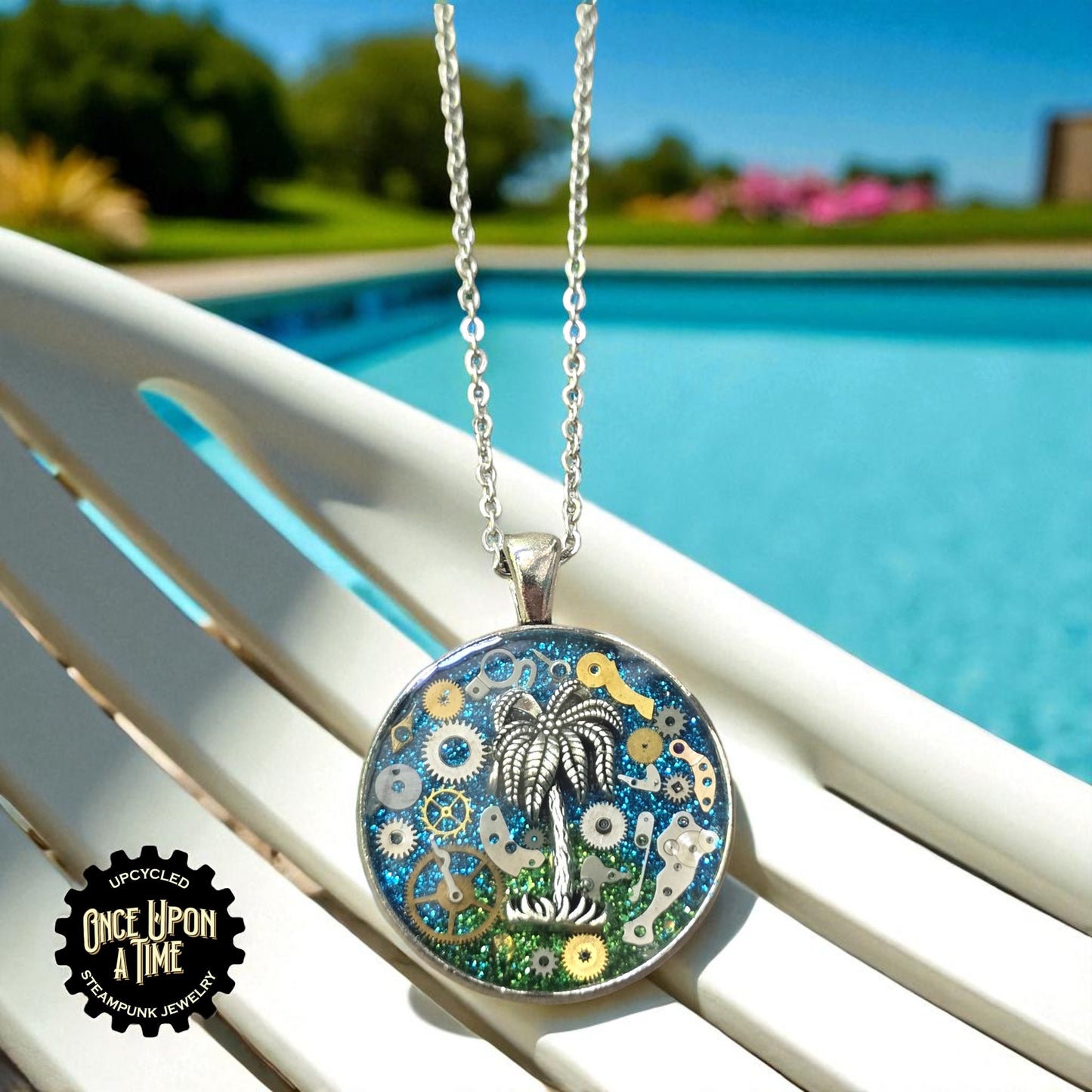 Palm Tree Large Round Watch Part Pendant