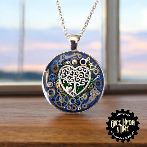 Heartwood Dreams Round Watch Part Pendant